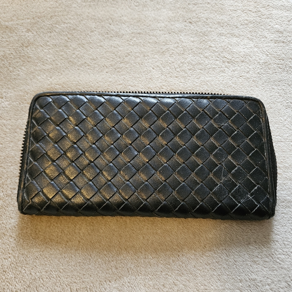 BOTTEGA VENETA Black Zip Around Wallet